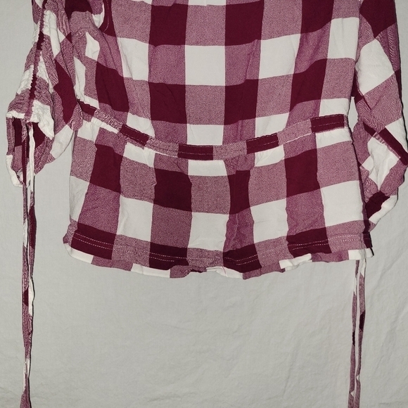 Cato Red And White Collared Blouse Medium Button Up Drawstring - Picture 10 of 11